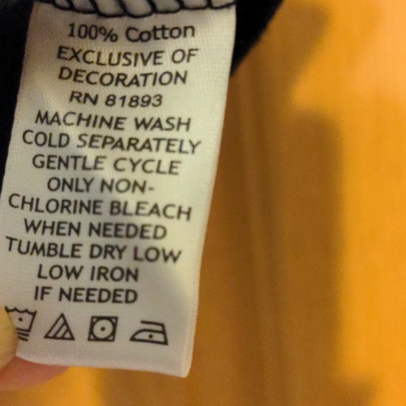 Isaac Mizrahi short sleeve tee NWOT - Picture 2 of 2